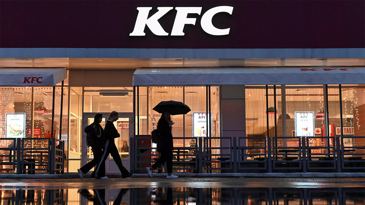 Владелец мастер-франшизы KFC и Rostic’s в России собрался выкупить около 100 ресторанов кипрского франчайзи